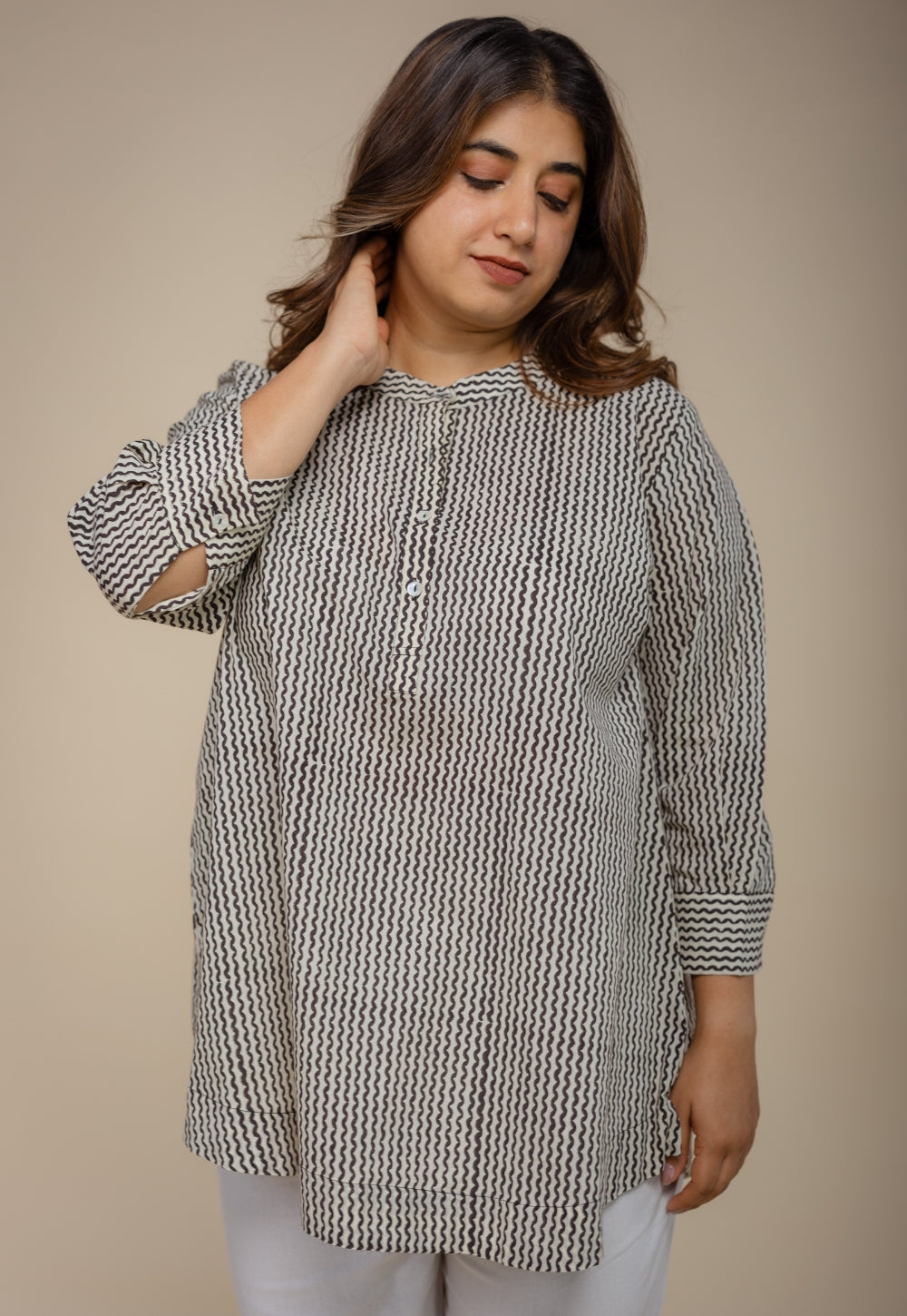 Daisy Off White Hand Block Print Cotton Straight Short Top