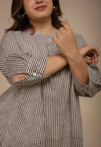 Daisy Off White Hand Block Print Cotton Straight Short Top