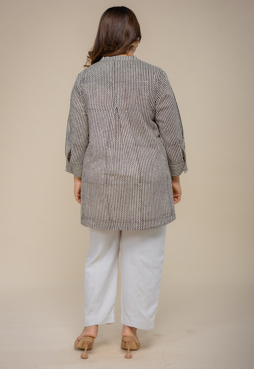 Daisy Off White Hand Block Print Cotton Straight Short Top