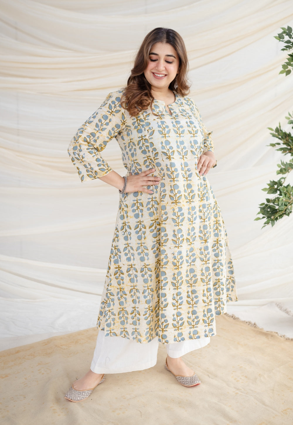 Kyra White Batik Kali Cotton Kurta