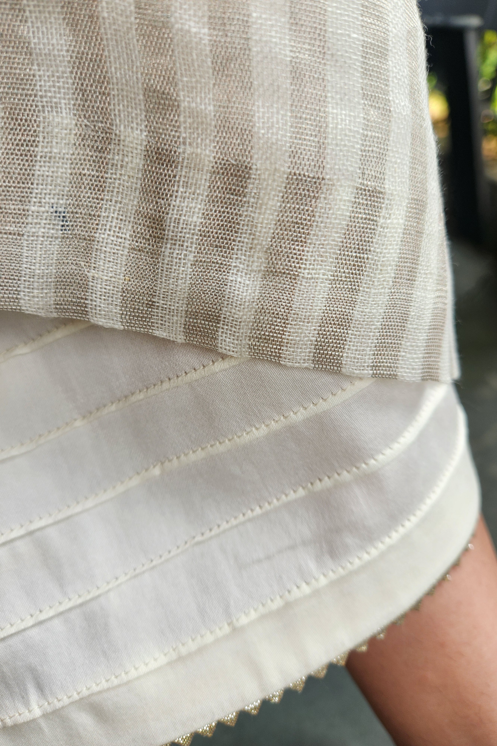 Handloom Linen and Zari set